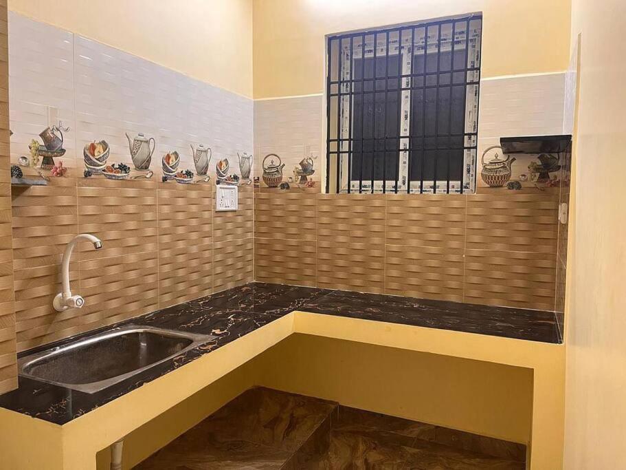 Kr Homestay Tiruvannamalai Bagian luar foto