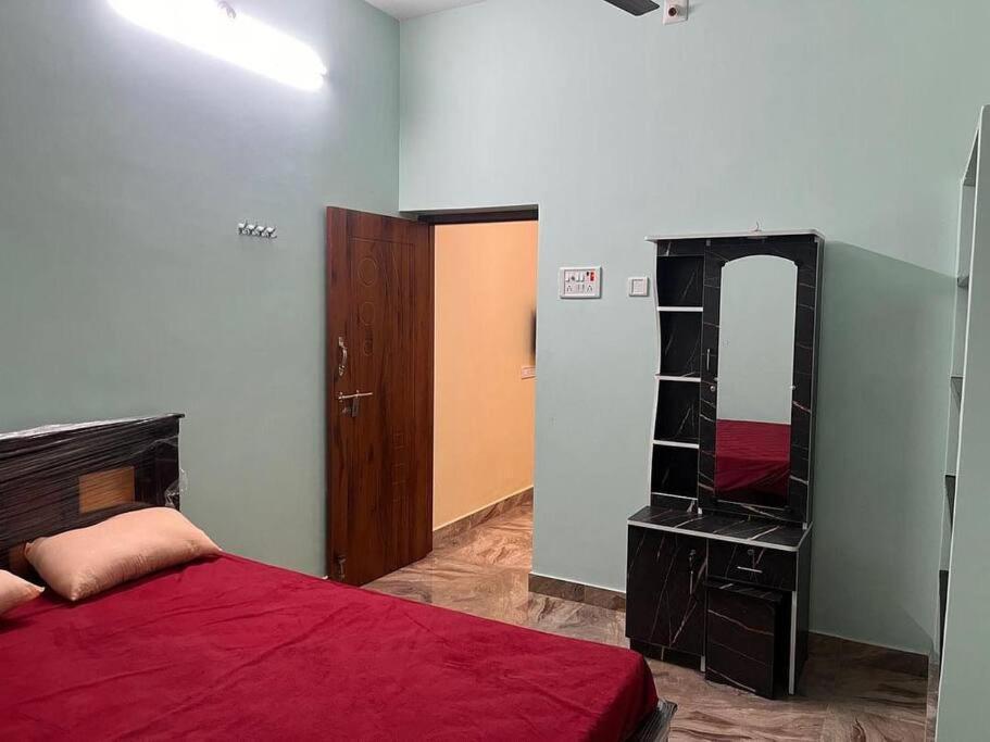 Kr Homestay Tiruvannamalai Bagian luar foto